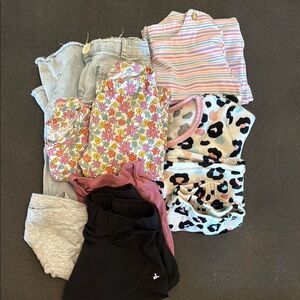 Old Navy and other brands outfits for Girl size 5-6